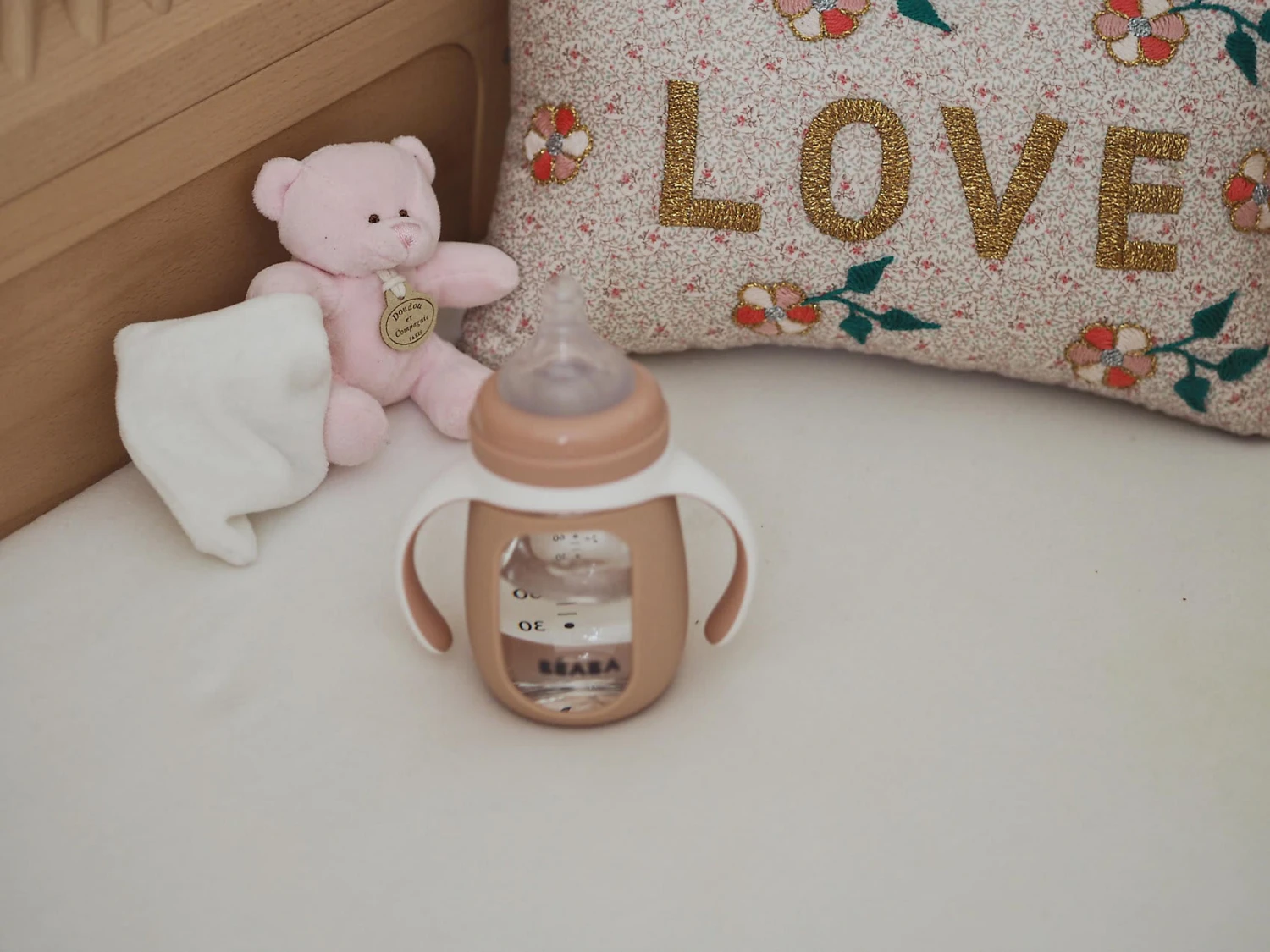 Beaba 2 In 1 Glas-Trinklernflasche Mit Silikon-Hülle, 210 Ml - Rosa 2 Beaba 2 In 1 Glas-Trinklernflasche Mit Silikon-Hülle, 210 Ml - Rosa – Bild 2