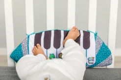 Infantino 3-in-1 Kissen Zur Unterstützung Der Bauchlage Mit Piano -Baby Kleidung infantino 3 in 1 kissen zur unterstutzung der bauchlage mit piano 3