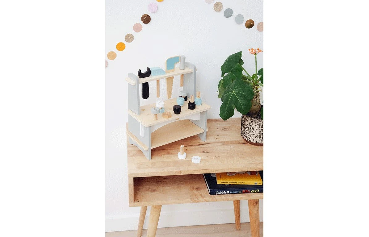 Werkbank In Schlichtem Design 7 Werkbank In Schlichtem Design – Bild 7