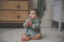 Baby Bademantel Dijon Daily In Grün -Baby Kleidung koeka baby bademantel dijon daily in grun 7