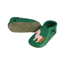 Lauflernschuhe / Lederpuschen Mit Pferd In Grün / Rosa -Baby Kleidung pantau its a small world lauflernschuhe lederpuschen mit pferd in grun rosa 2 scaled