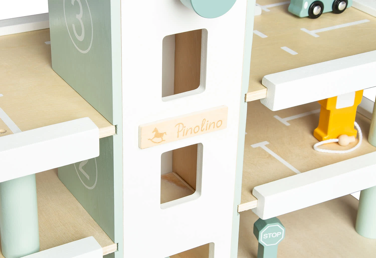 Pinolino Parkhaus 'Kurt' Mit Zubehör In Natur 4 Pinolino Parkhaus 'Kurt' Mit Zubehör In Natur – Bild 4