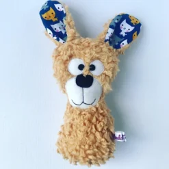 Rassel "Hase Rudolf Rumba" In Beige/Blau -Baby Kleidung trudchens welt rassel hase rudolf rumba in beige blau 5