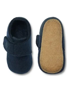 Wheat Hausschuhe "Marlin" In Dunkelblau -Baby Kleidung wheat hausschuhe marlin in dunkelblau 2